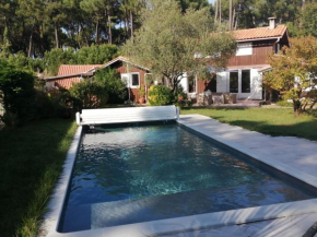 Maison familiale en bois avec piscine, proche du bassin, Gujan-Mestras